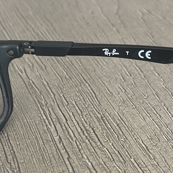 Ray Ban frame. Glasses - Picture 3 of 5